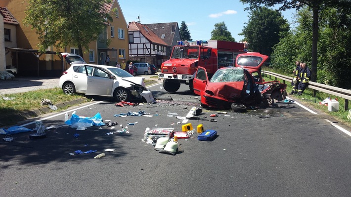 POL-HM: Nachtragmeldung zur Mitteilung &quot;Frontalzusammenstoß - Rettungshubschrauber im Einsatz - Bundesstraße 1 voll gesperrt&quot;