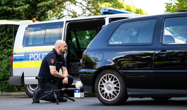 POL-LG: ++ "Tuning-Talk mit der AG Poser" - Sa. 28.09.24 - 17 - 20 Uhr im Rahmen des 3. CCS.Meet Tuningtreffenns in Dannenberg ++ Polizeibeamte bieten "lockere Fachgespräche", Beratung und ...