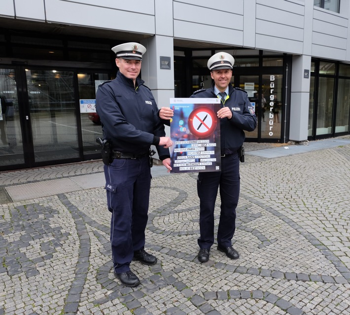 POL-RBK: Wermelskirchen / Rhein.-Berg. Kreis - Start der Plakatkampagne #BesserOhneMesser im Rheinisch-Bergischen Kreis