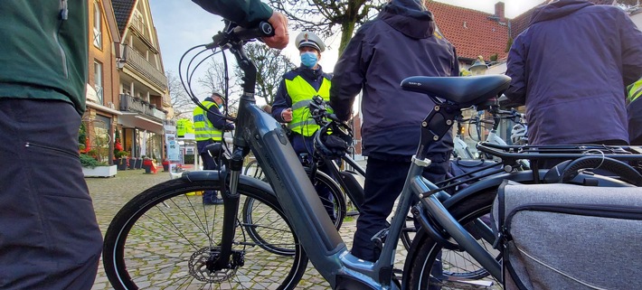 POL-COE: Havixbeck, Ortsmitte/ Polizei informierte zum Thema &quot;Sicher im Alter&quot;