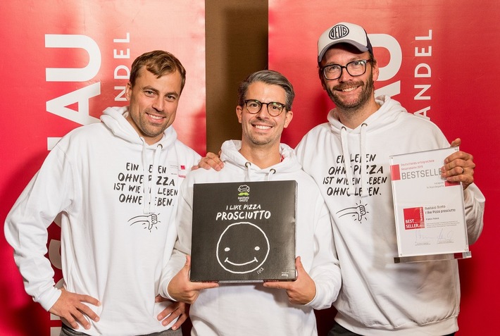 Auszeichnung für Tiefkühlpizza von Gustavo Gusto / Branchen-Award BESTSELLER 2019 für erfolgreiche Produktneuheit &quot;I like Prosciutto&quot;