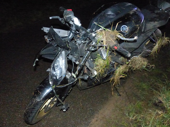 POL-PDNW: Motorradfahrer stürzt und verletzt sich