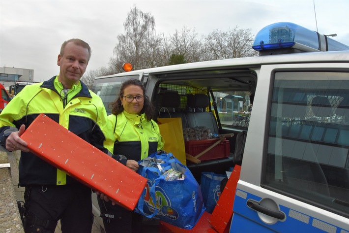 POL-MS: 40 Jahre Weihnachtsspendenaktion - Angehörige der Polizei Münster spenden mehr als 4000 Euro für die Kinderneurologie des UKM