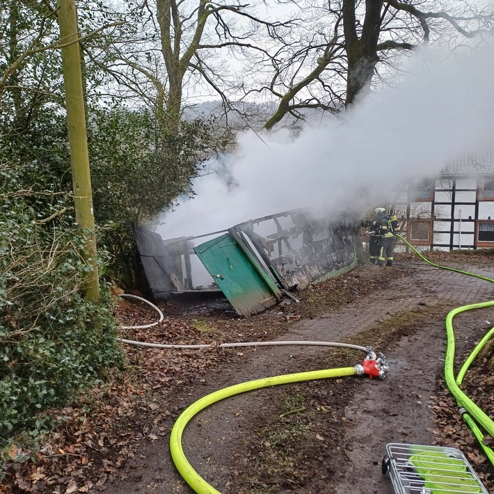 FW-EN: Wetter - Brand einer Garage und zwei Brandmeldeanlagen am Donnerstag