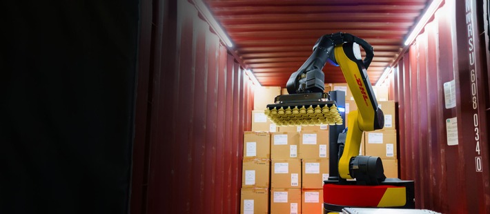 PM: DHL Group unterzeichnet Absichtserklärung mit Boston Dynamics zum Einsatz von weiteren 1.000 Robotern und beschleunigt Automatisierungsstrategie über alle Geschäftsbereiche hinweg / PR: DHL Group Signs MOU with Boston Dynamics for additional 1,00