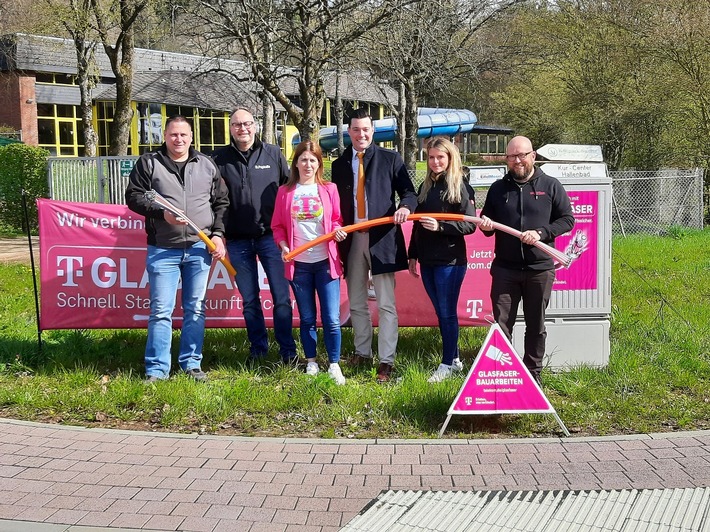 Telekom startet Glasfaserausbau in Prüm