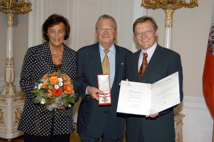 Dr. Reinfried Pohl erhält hohe Auszeichnung in Wien