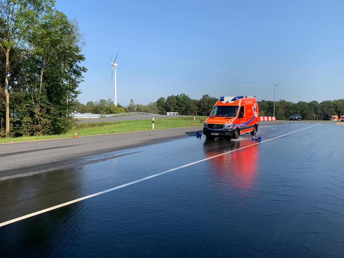 FW-EN: Wetter - Fahrsicherheitstraining für den Rettungsdienst