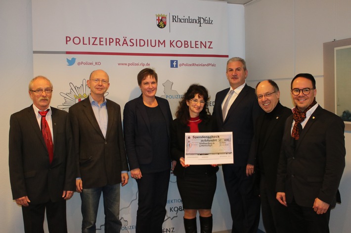 POL-PPKO: Polizeiliche Hilfe nach Noten: Großes Konzert in St. Josef bewirkt große Hilfe
Koblenzer Ökumene und Polizei gestalteten Benefizkonzert - Erlös für die Caritas-Aktion "Weihnachten in Gemeinschaft"