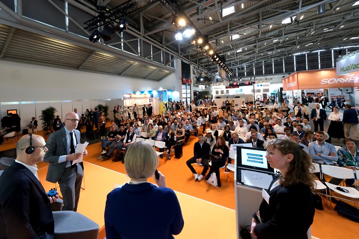 Recharge your knowledge: Intersolar Europe 2024 präsentiert umfassendes Rahmenprogramm