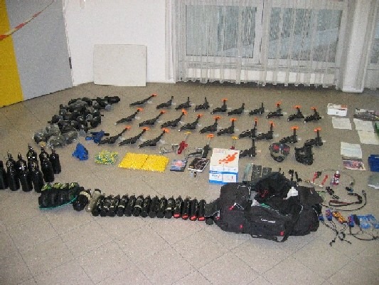 POL-MFR: (319) 28 Gotcha-Waffen sichergestellt - Bildveröffentlichung