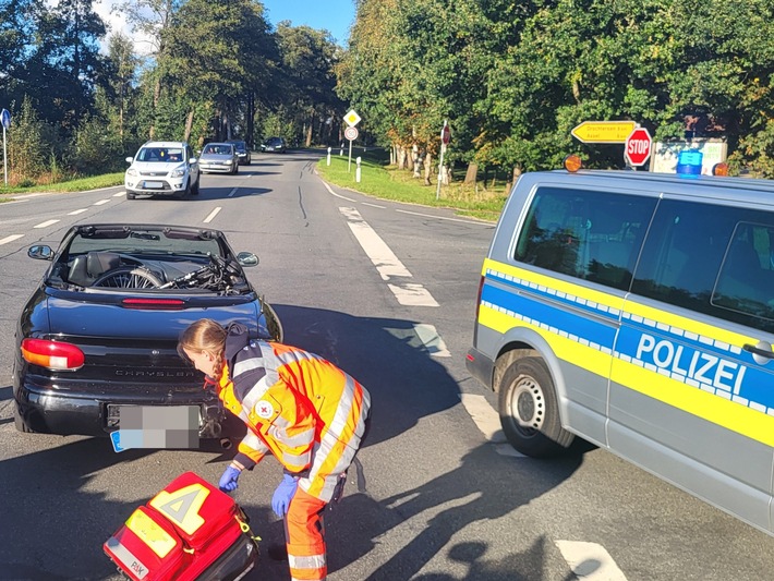 POL-STD: Drochtersen: Rollerfahrerin verletzt sich bei Auffahrunfall schwer