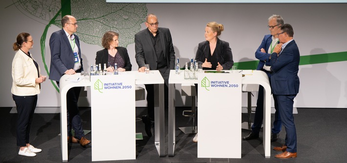 Mit Maß und Mitte aktuellen Herausforderungen stellen / 5. Fachkongress der Initiative Wohnen.2050: Netzwerktreffen der Wohnungswirtschaft
