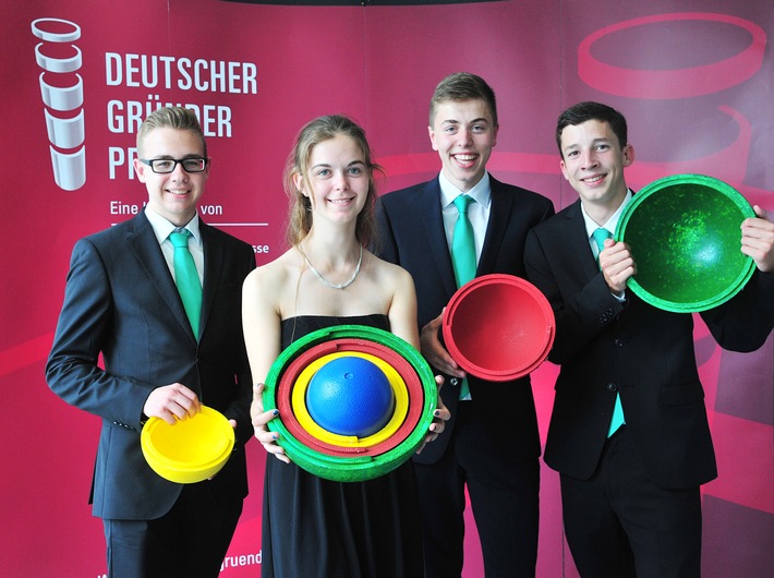 Jugendliche aus Würselen gewinnen den Deutschen Gründerpreis für Schüler