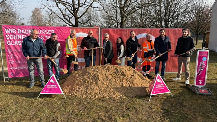 Telekom startet Glasfaserausbau in Sengenthal