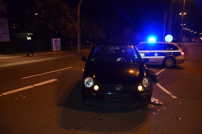 POL-HF: Gegenverkehr übersehen- Kollision im Einmündungsbereich