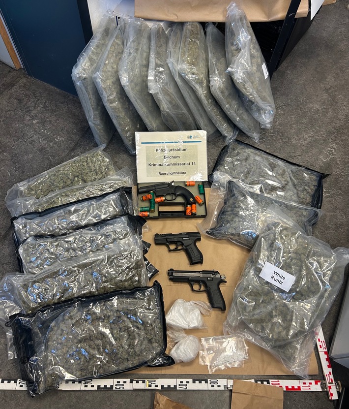 POL-BO: Durchsuchungserfolg für die Bochumer Kripo - U-Haftbefehl und Sicherstellung von Betäubungsmitteln