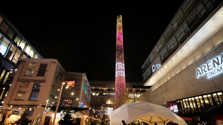 Höchste Weihnachtsbeleuchtung der Stadt in Sihlcity