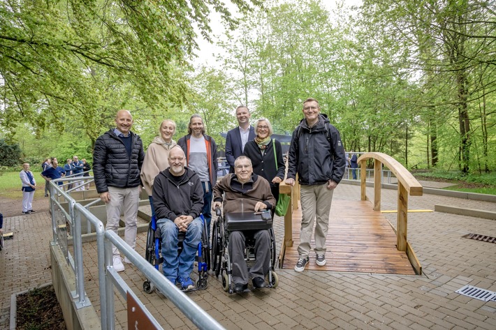 Neue Trainingsstrecke für Rollstuhlfahrer:innen an der Zentralklinik Bad Berka