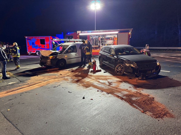FW-EN: Feuerwehr auf Autobahn im Einsatz