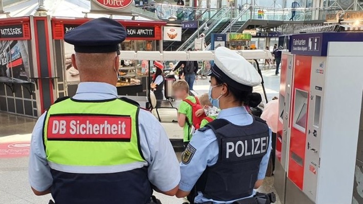 Bundespolizeidirektion München: Haftvorführung nach Attacke gegen DB-Security: Schlafender griff Sicherheitspersonal unvermittelt an