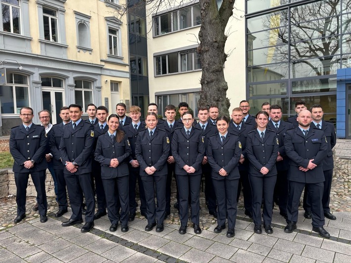 BPOL-KL: Neue Kolleginnen und Kollegen bei der Bundespolizeiinspektion Kaiserslautern