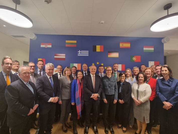 Aussenministerin Sabine Monauni zu Besuch in Bern