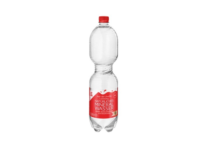 Das Mineralwasser der Kaufland-Eigenmarke K-Classic wird von Stiftung Warentest mit "sehr gut" bewertet. / Weiterer Text über ots und www.presseportal.de/nr/111476 / Die Verwendung dieses Bildes ist für redaktionelle Zwecke unter Beachtung ggf. genannter Nutzungsbedingungen honorarfrei. Veröffentlichung bitte mit Bildrechte-Hinweis.