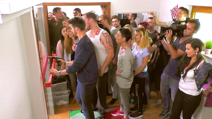 Ego-Trip bei "Get the F*ck out of my House": Der neue Hausboss sperrt die Frauen aus - am Donnerstag auf ProSieben