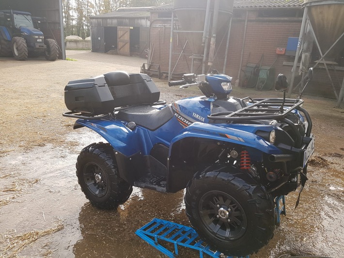 POL-KLE: Kranenburg- Diebstahl/ Täter stehlen blaues Quad (KLE-YA3) aus Carport