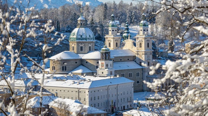 Advent und Weihnachten auf der Streaming-Plattform von Bibel-TV: Live-Gottesdienste und Andachten zum Fest / Die Alternative zu dem persönlichen Kirchenbesuch