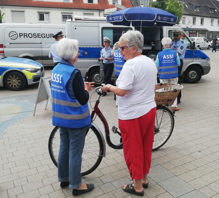 POL-ME: Aktionswoche gegen "falsche Polizeibeamte" in Monheim: Trickbetrüger scheitern kurz nach Beratung - Abschlussmeldung - Monheim - 1906074