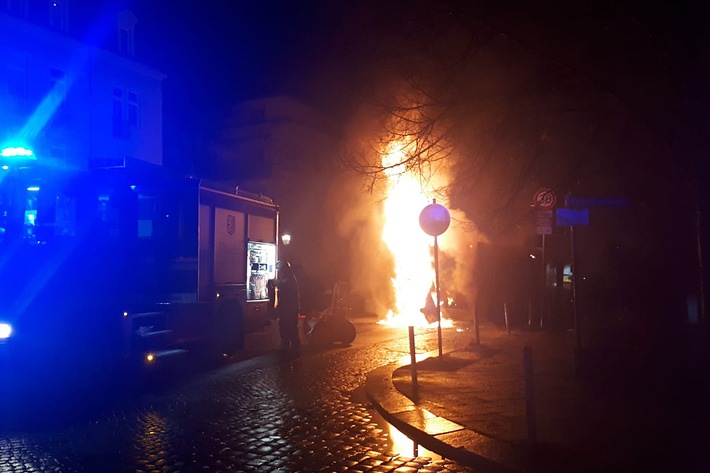 FW Dresden: Informationen zum Einsatzgeschehen der Feuerwehr Dresden vom 13. Dezember 2021