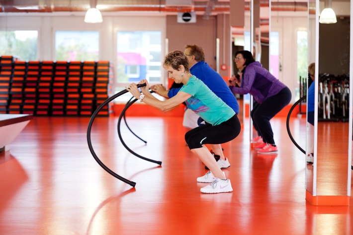 Tag der offenen Tür / &quot;Sport hilft gesund älter zu werden.&quot; / Fitnessstudiokette führt bundesweiten Kurs für die ältere Generation ein