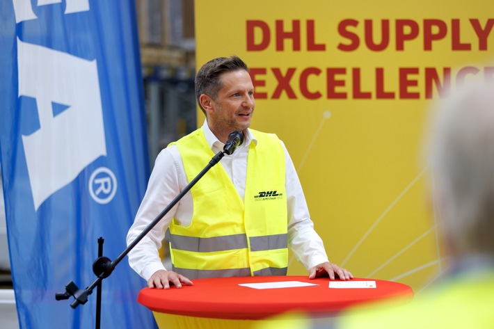 PM: DHL Supply Chain realisiert in Bergkamen ein neues, hochautomatisiertes Fulfillment Center für IKEA Deutschland / PR: DHL Supply Chain opens a new, highly automated fulfillment center for IKEA Germany