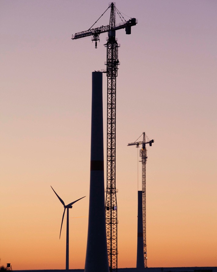 Max Bögl Wind AG neuer Marktführer im Segment für hohe Windtürme.
>> 1.000. Hybridturm System Max Bögl erstellt