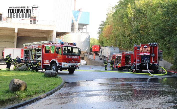 FW-MK: Brand in der Müllverbrennungsanlage Iserlohn (AMK)