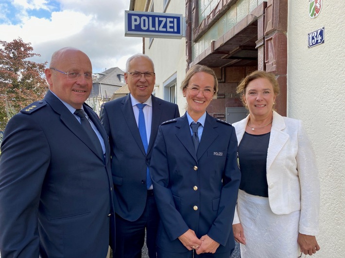 POL-HSK: Sunderns neue Polizeichefin