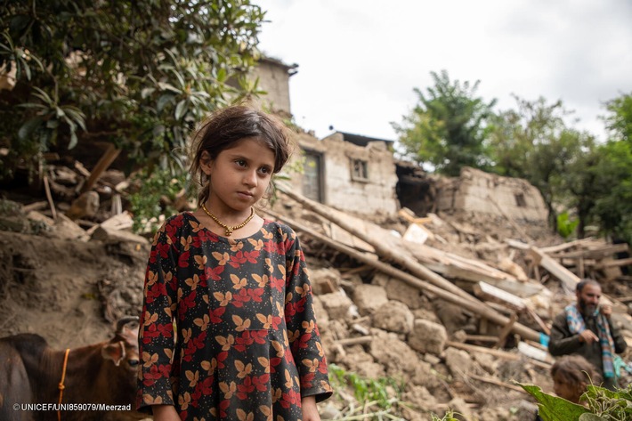Afghanistan: 260.000 Kinder brauchen Hilfe nach Erdbeben | UNICEF