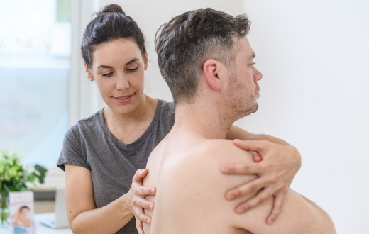 [PM] Osteopathie kann vor OPs eine schnellere Regeneration unterstützen