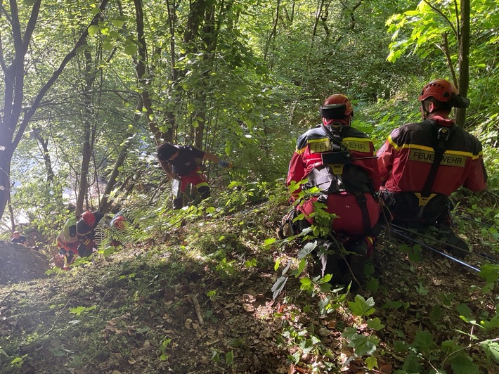 FW-DO: Höhenretter aus Dortmund unterstützen Feuerwehr Herdecke bei anspruchsvoller Rettung
