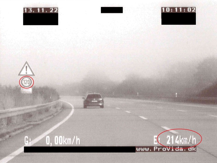 API-TH: Autobahnpolizei stoppt VW Passat mit über 200 km/h auf Autobahn 9 Richtung Berlin bei Eisenberg! **BILD**