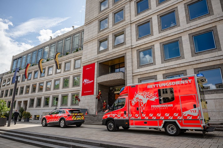 FW Stuttgart: Vorstellung einer neuen Designlinie für die Feuerwehr Stuttgart