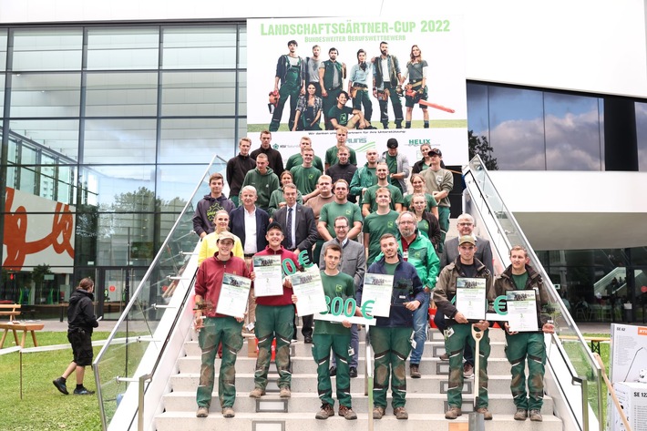 Johannes Freigang und Marc-Kevin Richter (Sachsen) gewinnen  Landschaftsgärtner-Cup 2022 auf der Messe GaLaBau