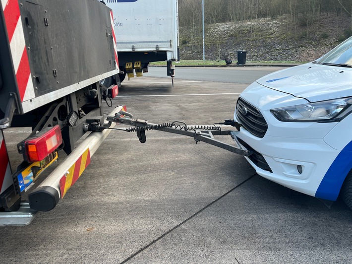 POL-OS: Bissendorf: Ungewöhnliche Fahrzeugkombination bei Verkehrskontrolle festgestellt