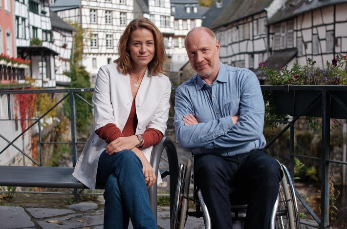 &quot;Die Eifelpraxis&quot;: Dreharbeiten für zwei neue Filme mit Jessica Ginkel und Simon Schwarz