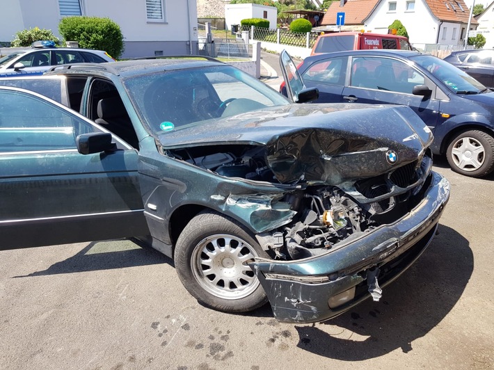 POL-PDKH: Verkehrsunfallflucht und einige andere Straftaten