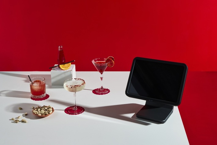 Erst über Lebkuchen meckern, dann schon Weihnachtsfeier planen - Deutsche starten früh ins Fest / Lightspeed-Umfrage zeigt: Preis spielt die Hauptrolle, zwei Drittel feiern mehrfach, aber günstig