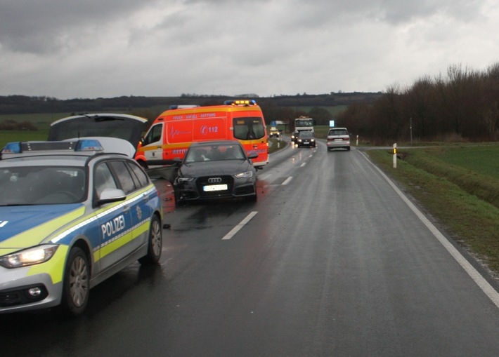 POL-HX: Frau bei Verkehrsunfall verletzt