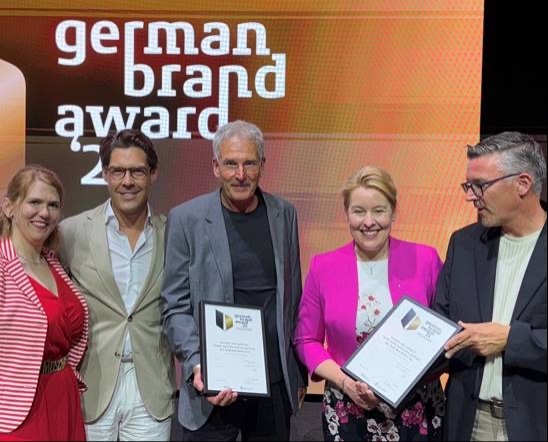Bestes KI-Projekt: IT-Experte Ascent freut sich mit dem Kantonsspital Baden über zwei German Brand Awards
